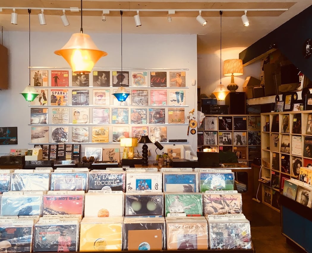 Dave's Record Shop 1