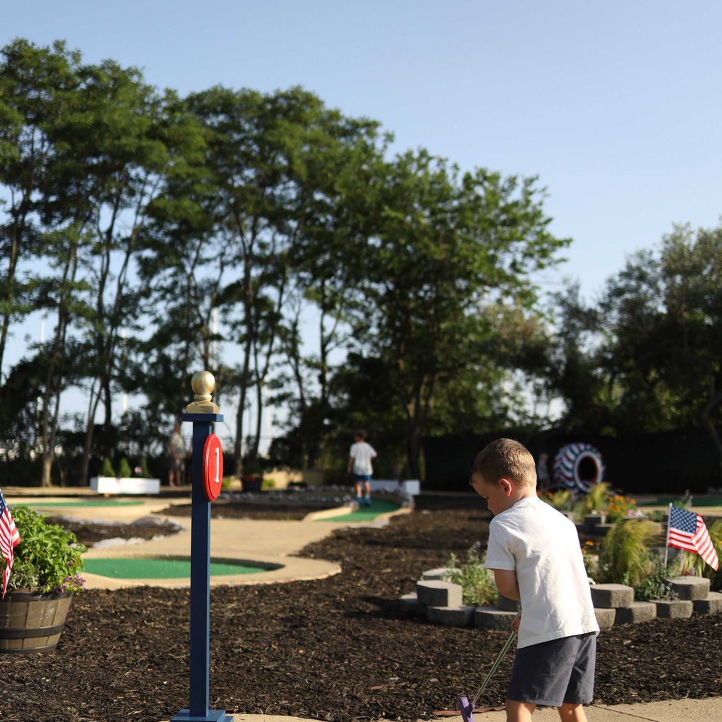 Mini Golf at Brooklyn Golf Yards 3