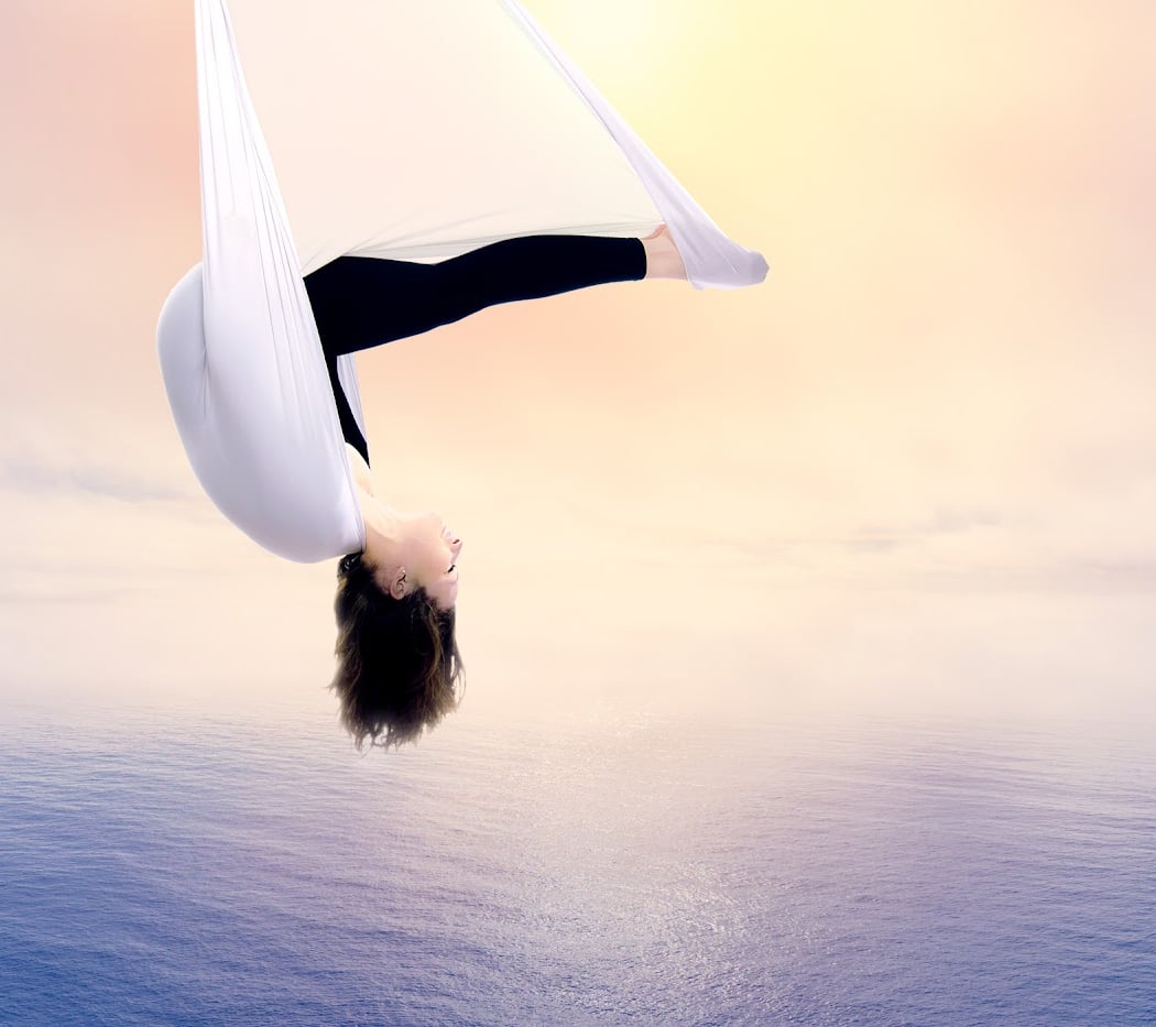 FLY YOGA 1
