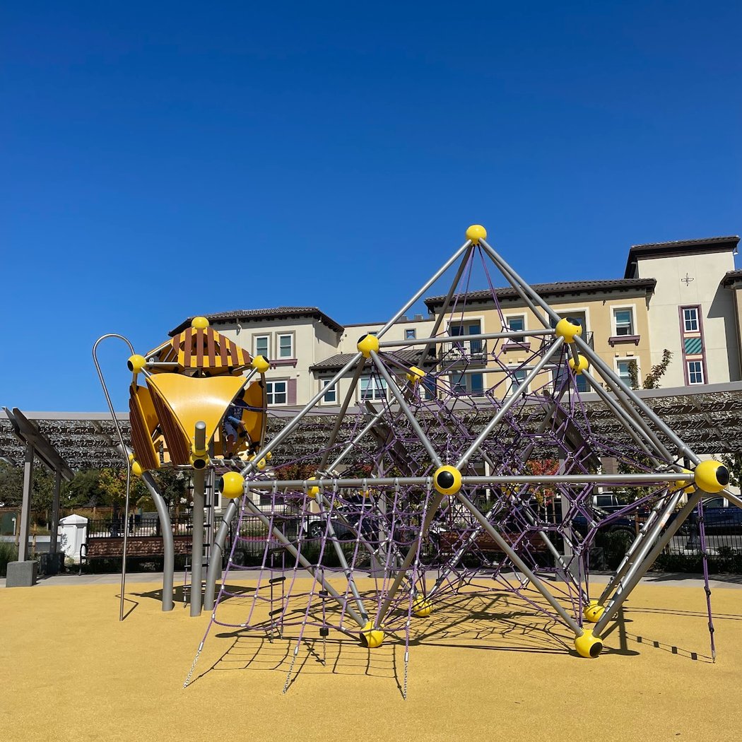 Pyramid Park 1