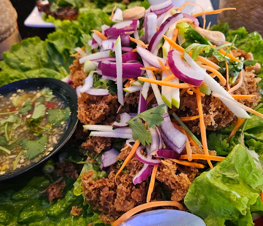 Oros Thai Restaurant 3