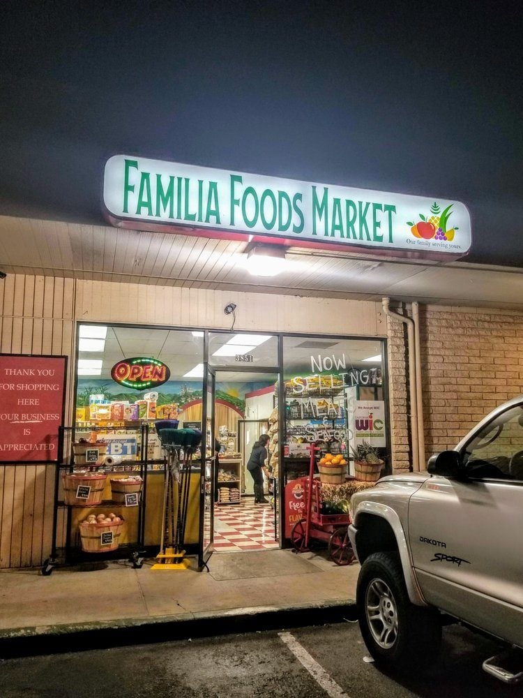 Familia Foods Market 2
