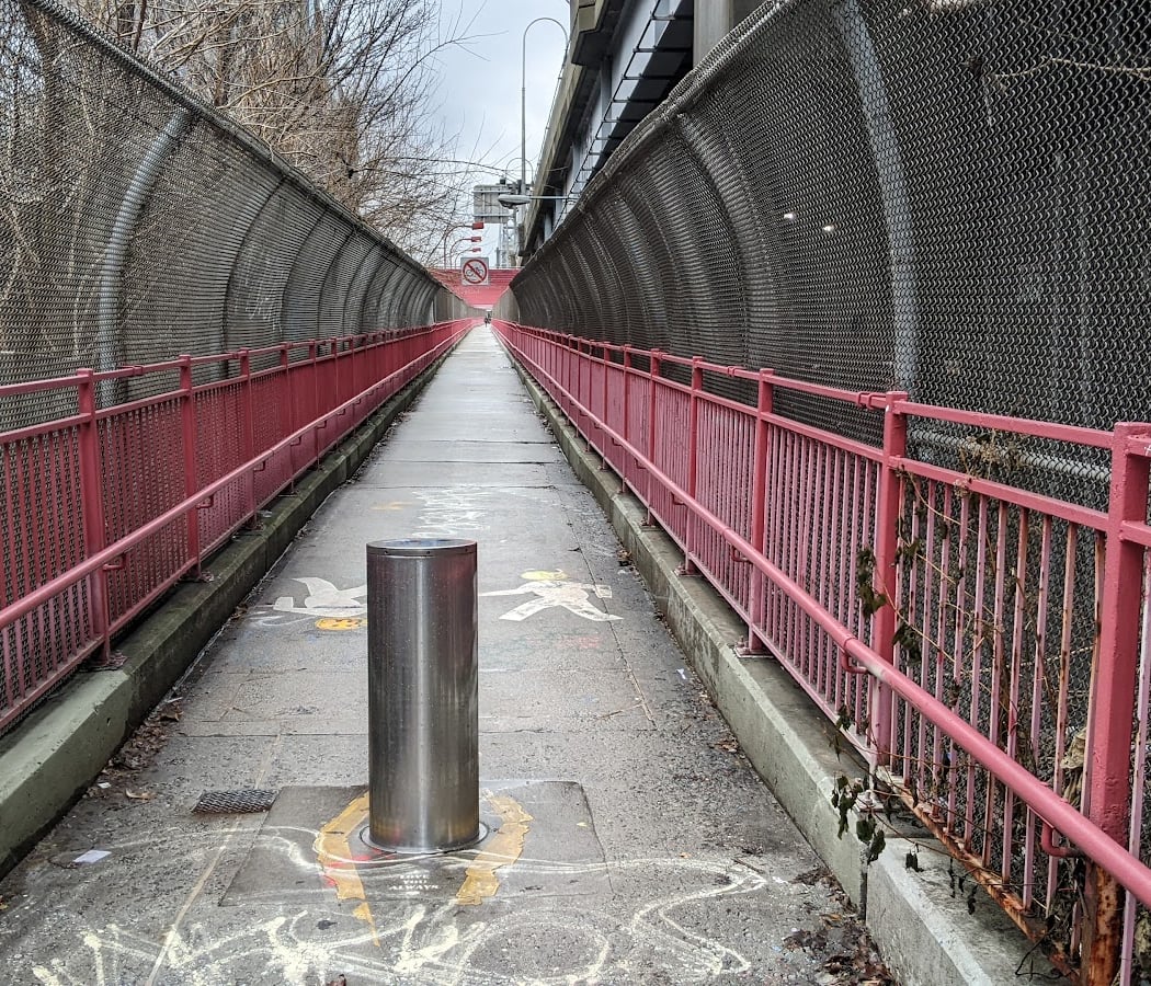 Williamsburg Bridge Pedestrian Path 2