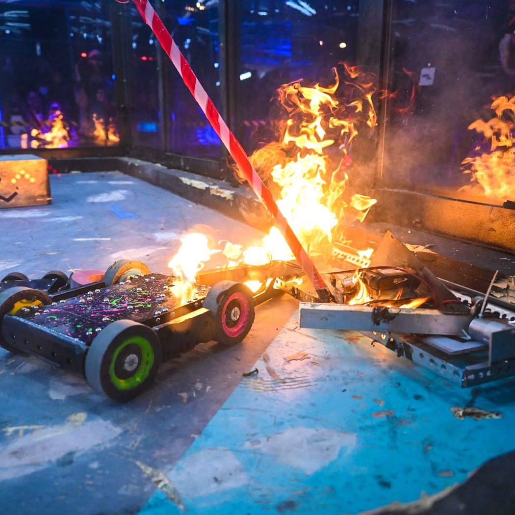 Live Robot Fighting 1