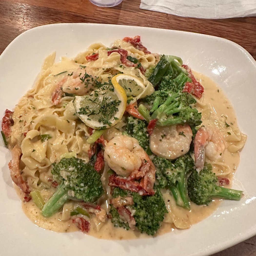 DeVino's Pizza & Pasta 1