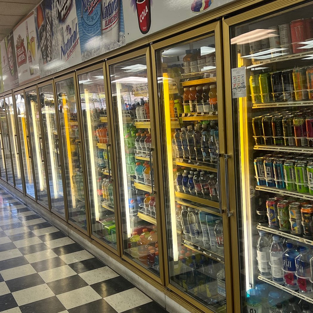 Bodega Avenue Market 3