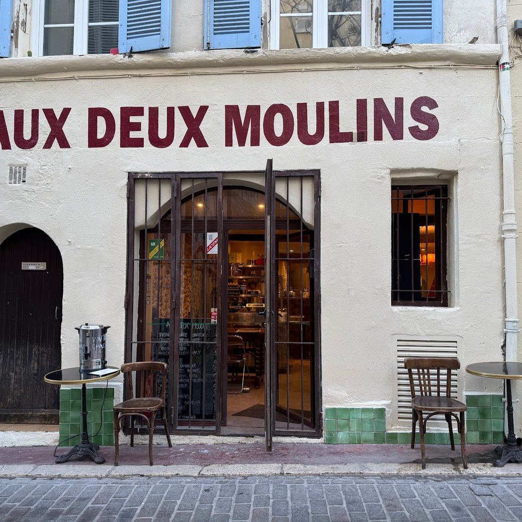 Aux Deux Moulins 4