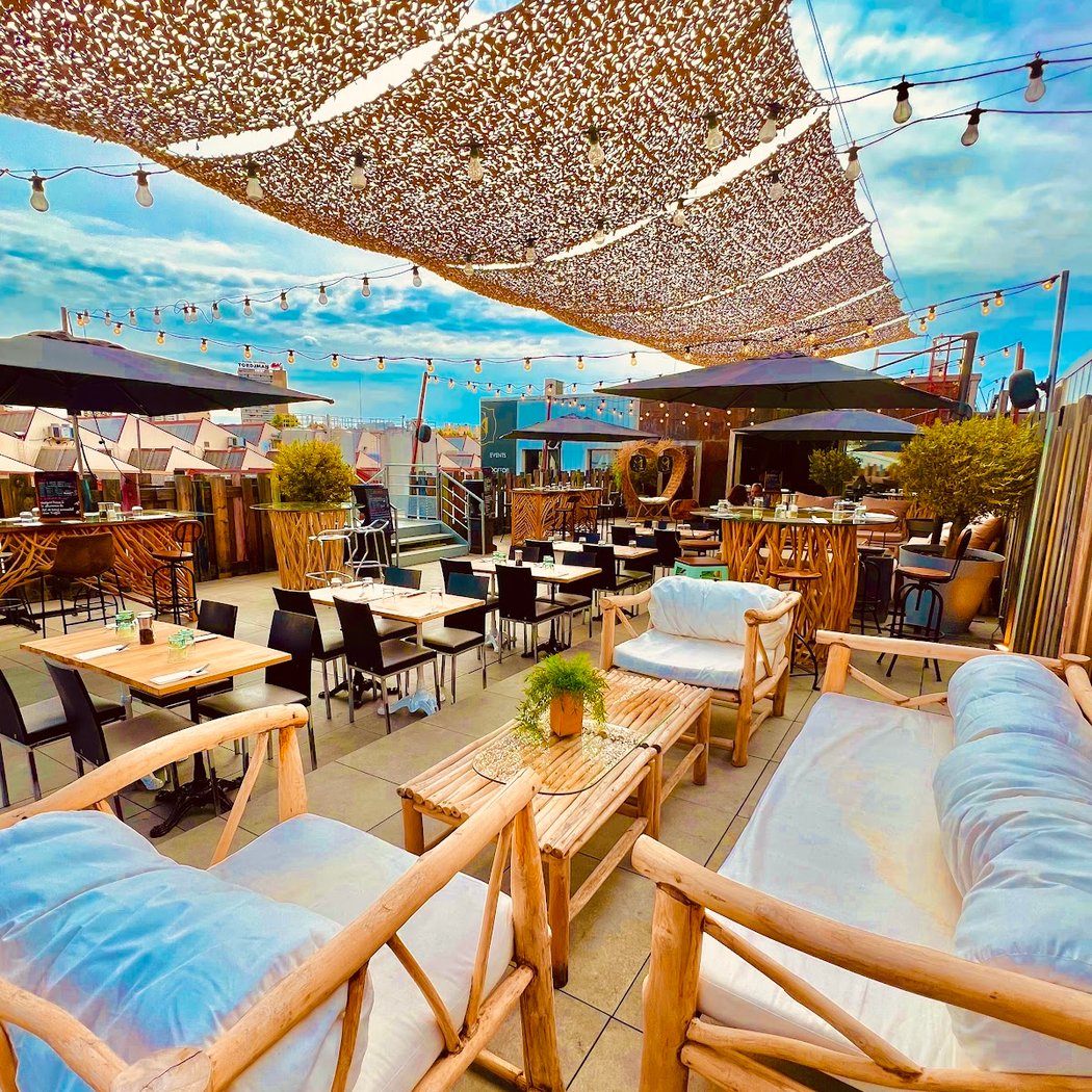 MS Club Restaurant 2