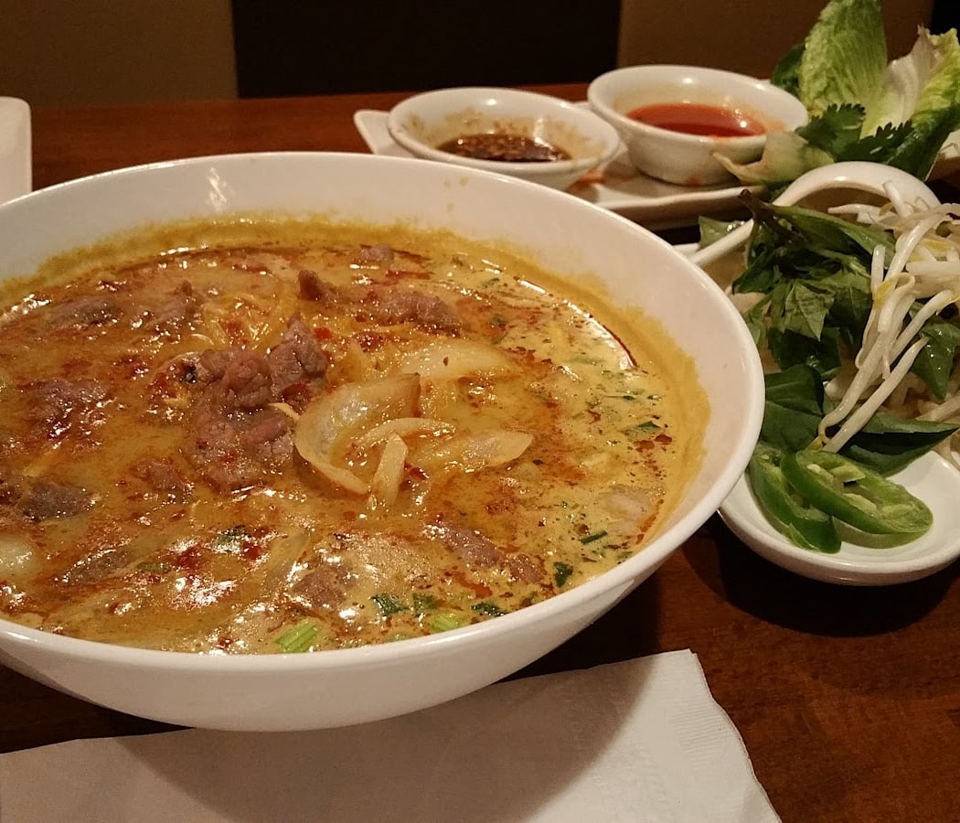 Phơ Saigon 3