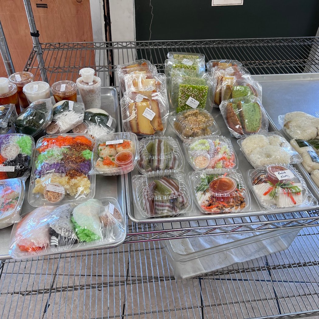Duc Huong Sandwiches 3