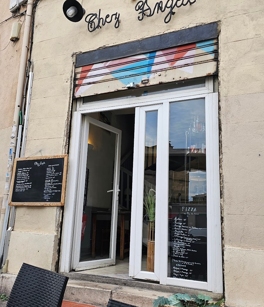 Chez Angèle 2