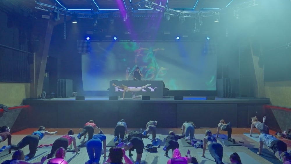 Techno Yoga in Roxy 1
