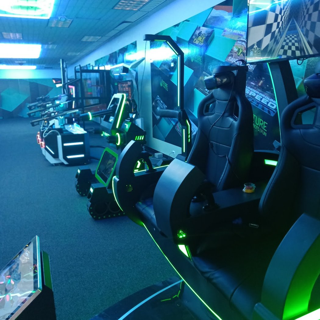 FUTURE (VR, Arcades, Fun) 3