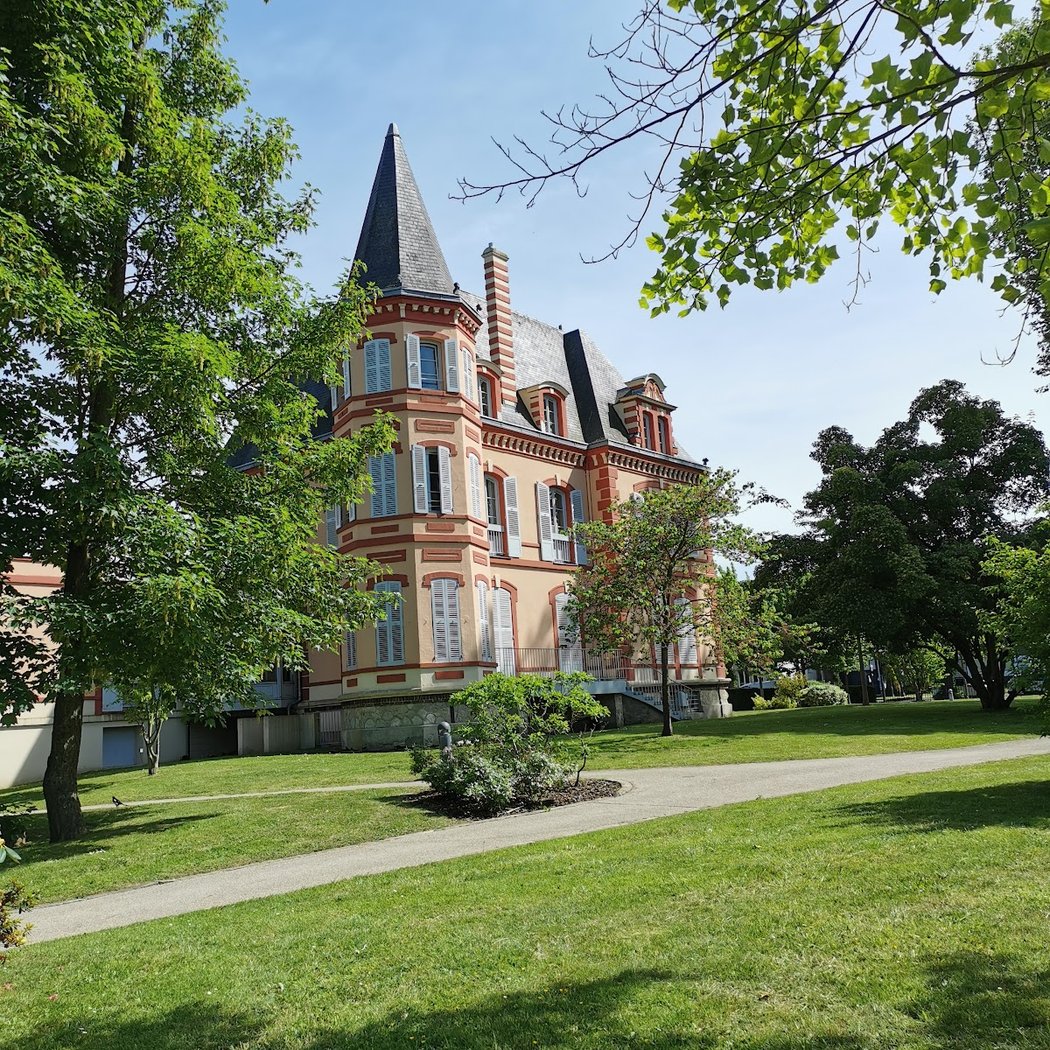 Office de Tourisme de L'Isle Adam, la Vallée de l'Oise et les Trois Forêts 3