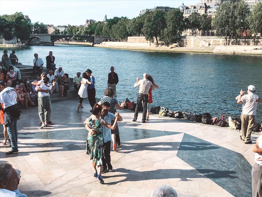 Dancing by the Seine 1