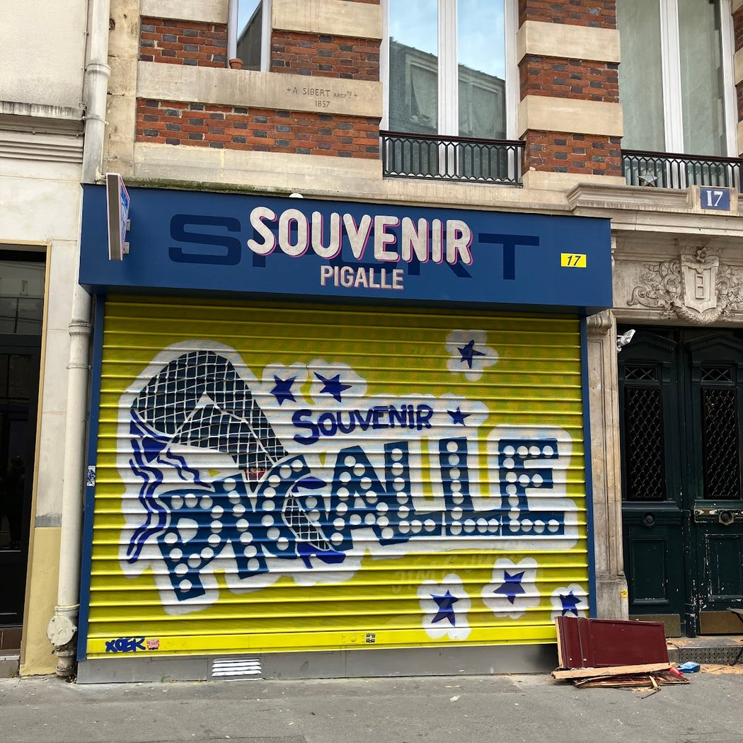 souvenir pigalle 2
