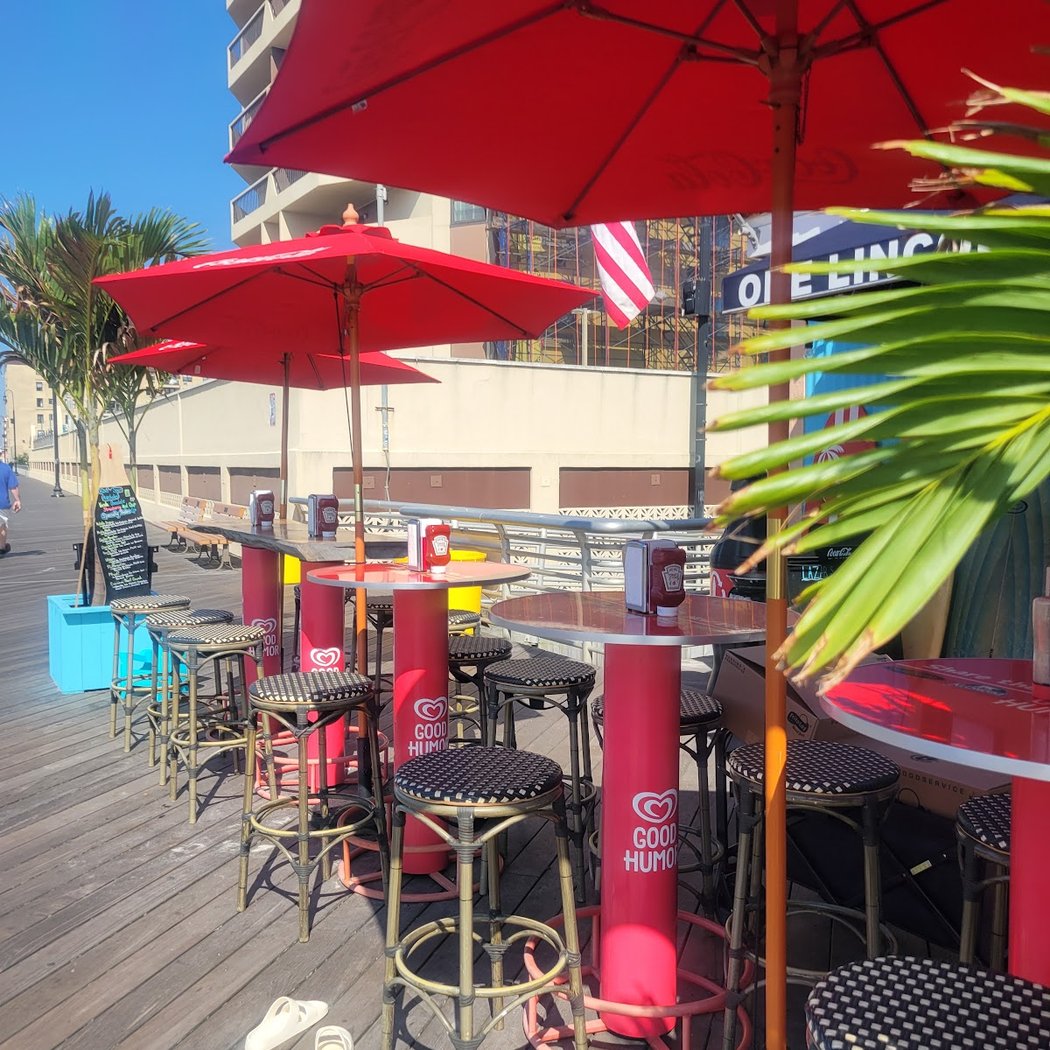 LAZAR GLIZZY Surfside Eats 2