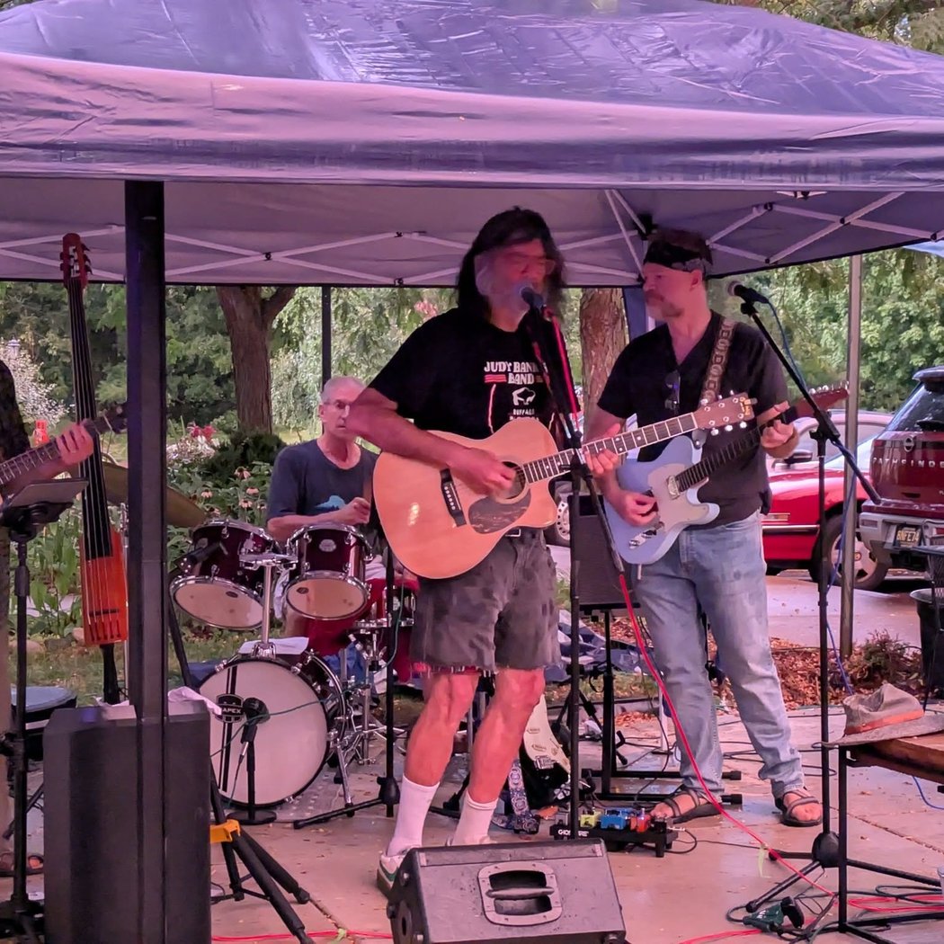 HAPPY HOUR: The Widdershins 1