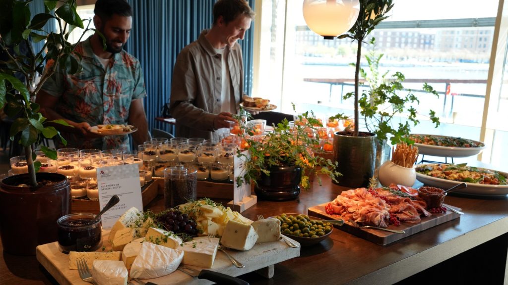 Weekend brunch ved vandet
