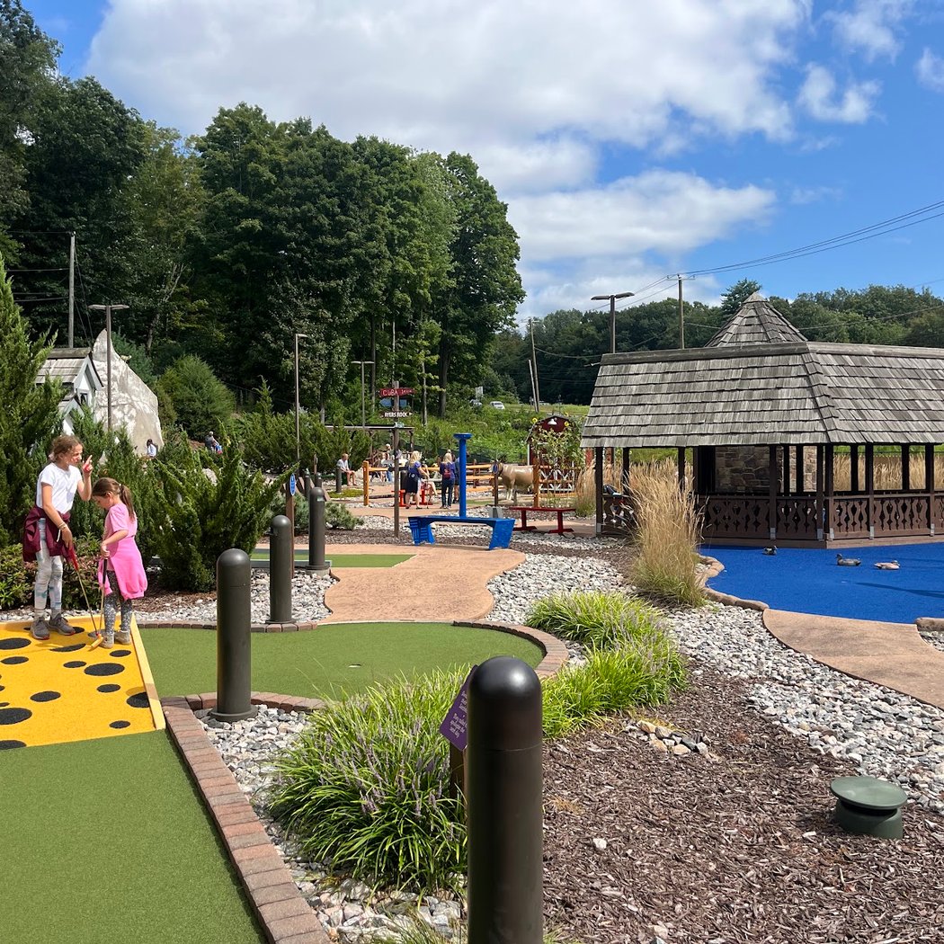 Matterhorn Mini Golf 1