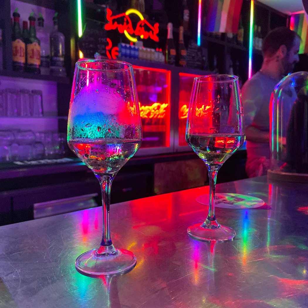 L'Homme O Bar - Bar Gay Biarritz 1