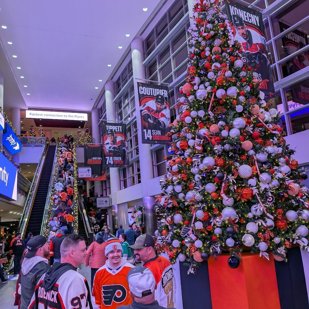 Hurricanes vs. Flyers 4