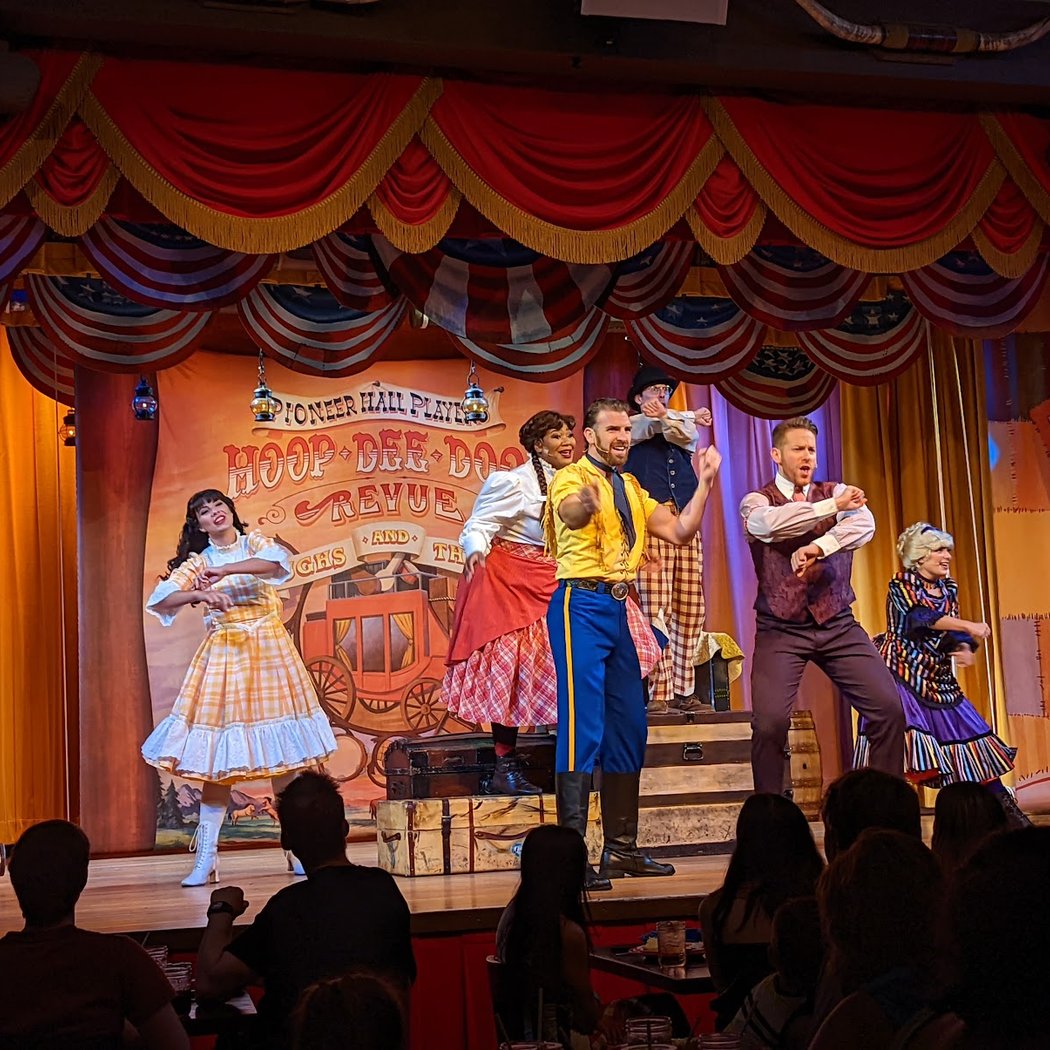 Hoop-Dee-Doo Musical Revue 3