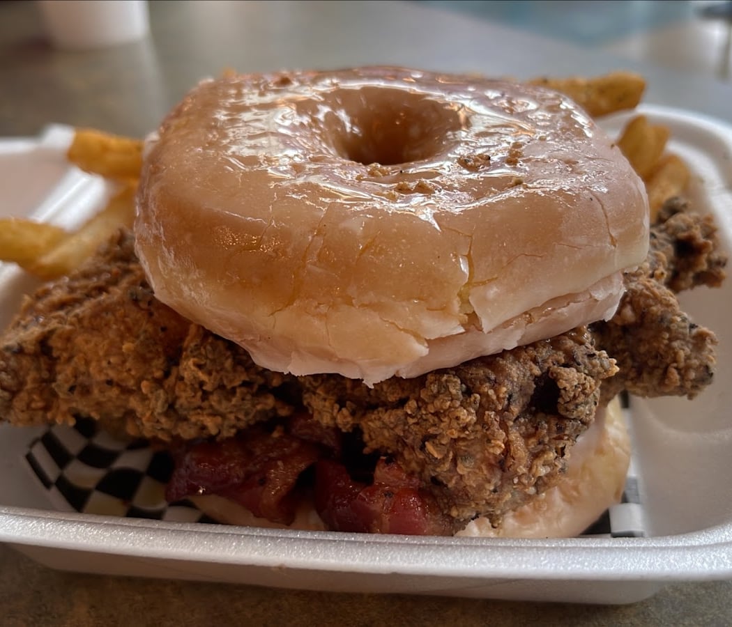 Fat Daddy's HOT Chicken & Waffles 3