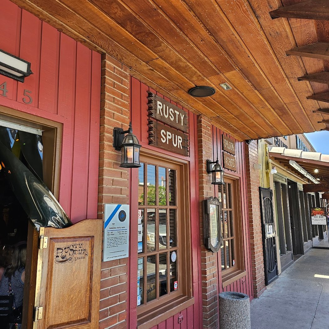 Live Country Music at Rusty Spur Saloon 3