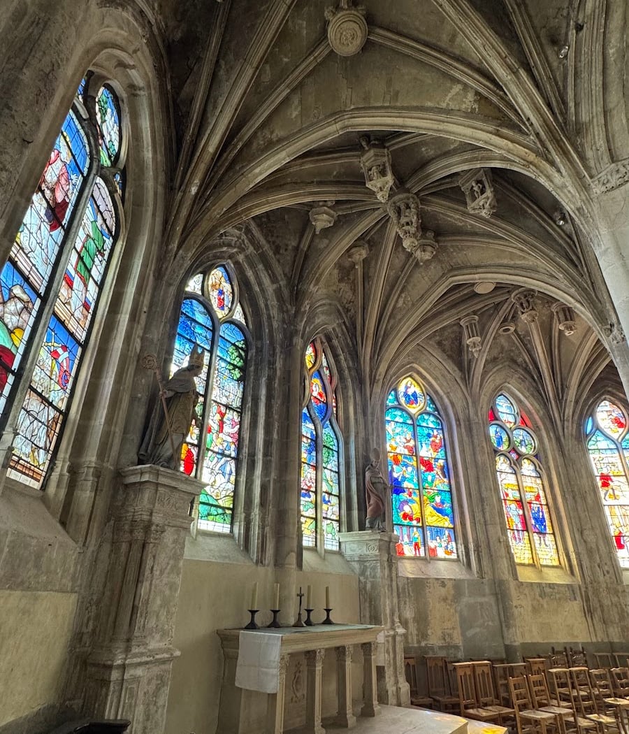 Church of Saint-Pierre de Montfort-l'Amaury 1