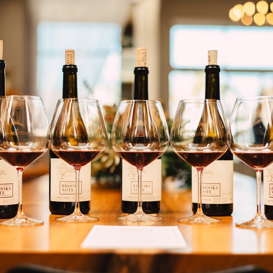 Brooks Note Winery and Tasting Room 1