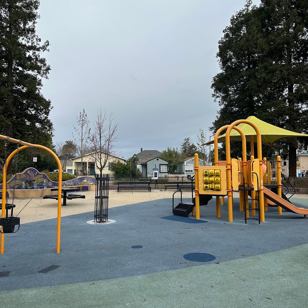 Jardin de Ninos Park 2