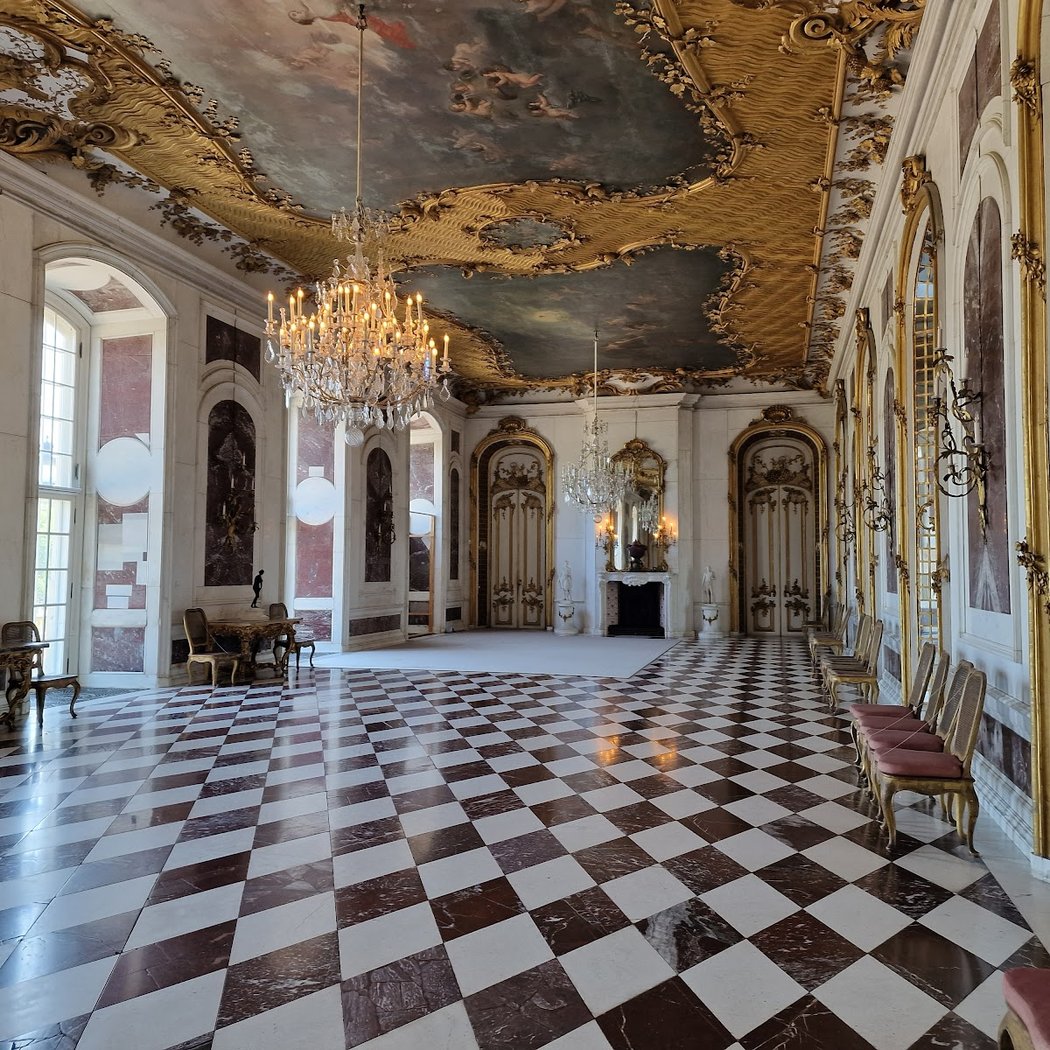 New Palace 1