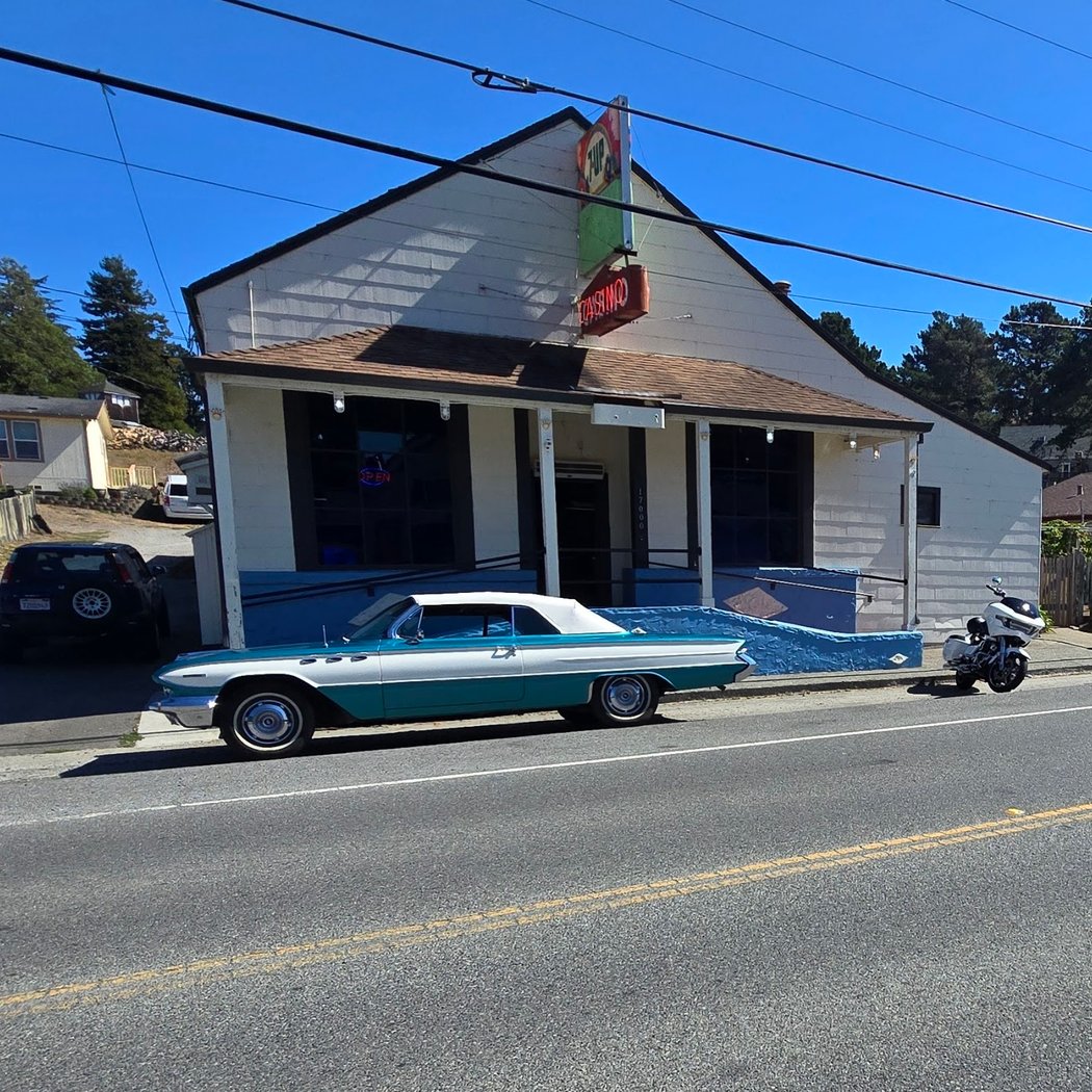 The Bodega Crab Shack 3
