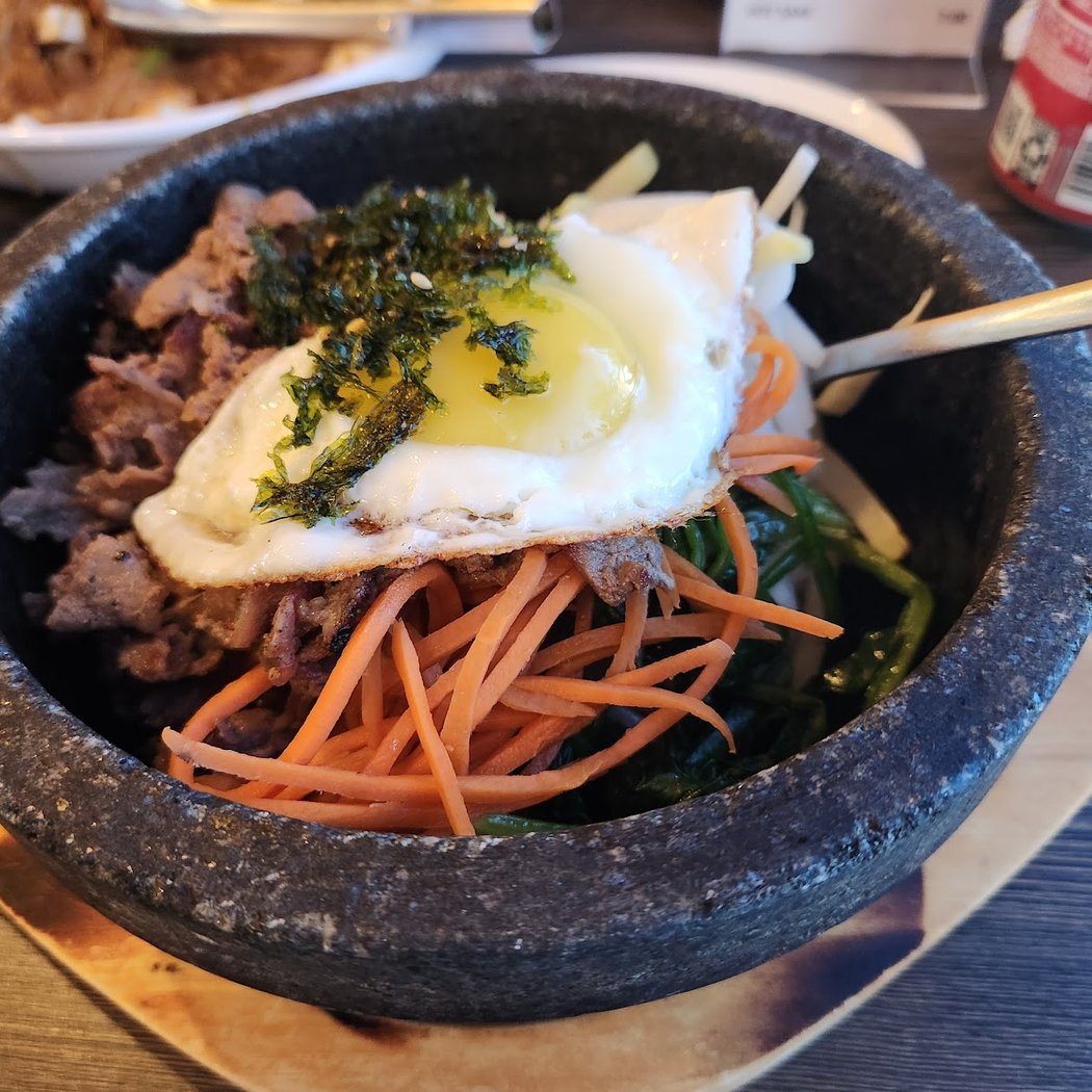 AHZEETU Korean Bistro 1