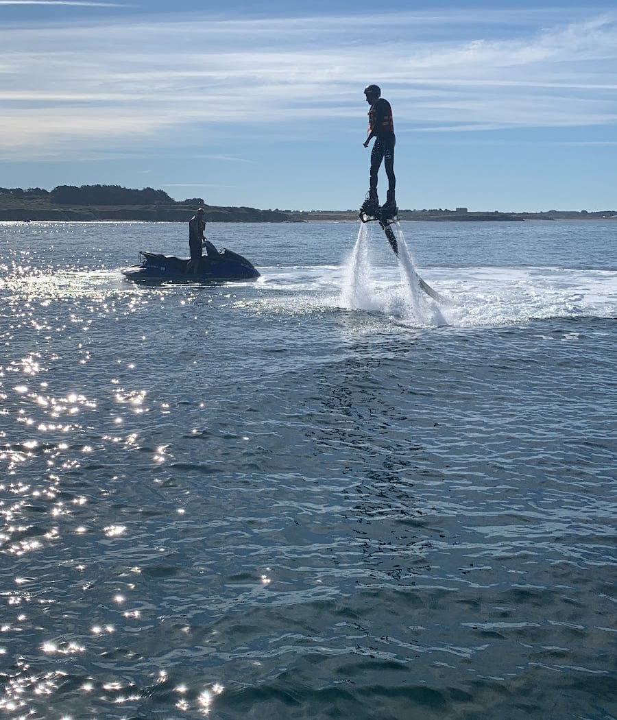 FUN 56 Jet Ski-Flyboard-bouées tractées-ski nautique-wakeboard. 3