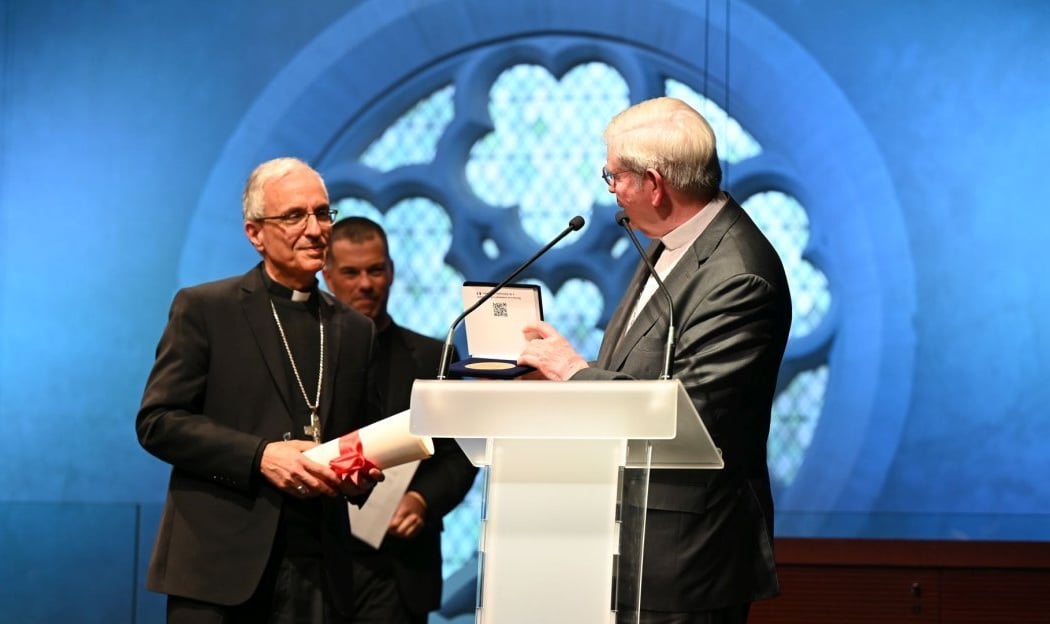 Remise du doctorat Honoris causa à Mgr Rafic Nahra 1