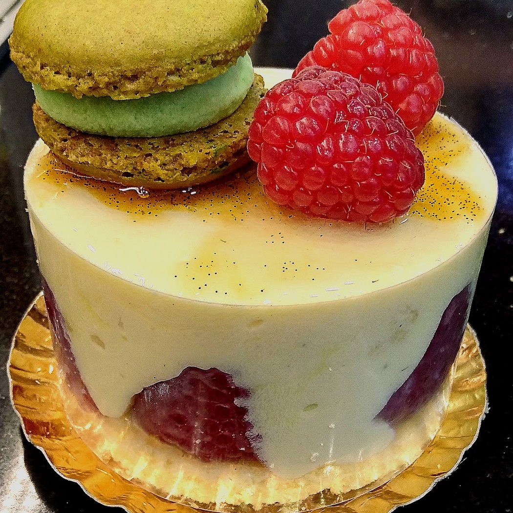 Aux gourmands de la place - Boulangerie Patisserie Paris 10 1
