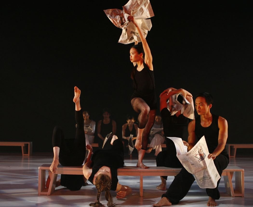H.T. Chen & Dancers 2