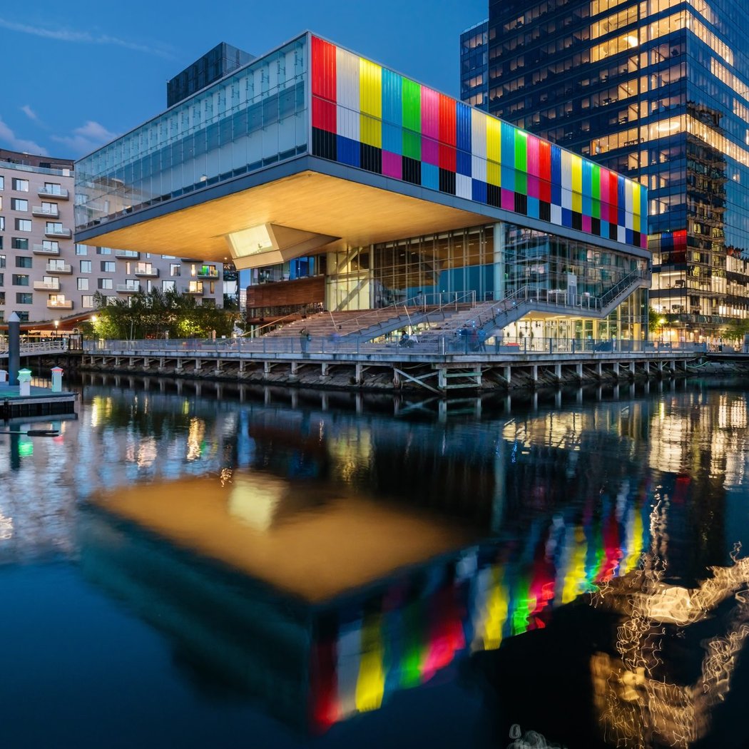 Waterfront Art Walks (Guided Walk)