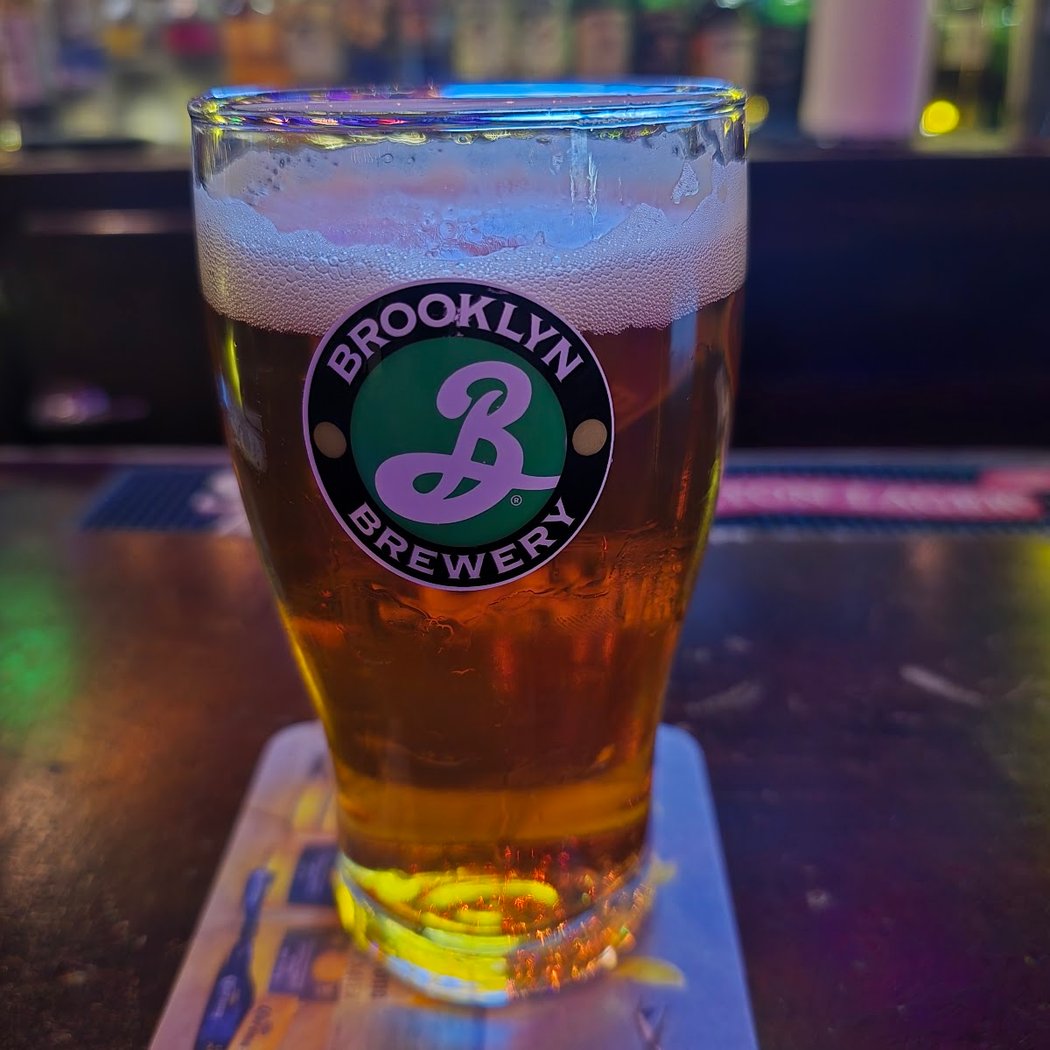 Charlies Sports Bar 1