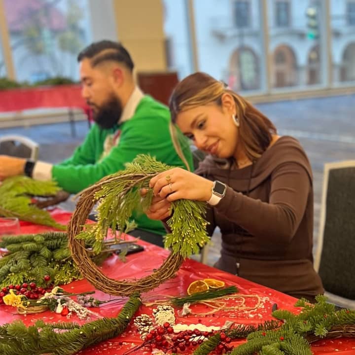 Seasonal Wreath Making Workshop 1
