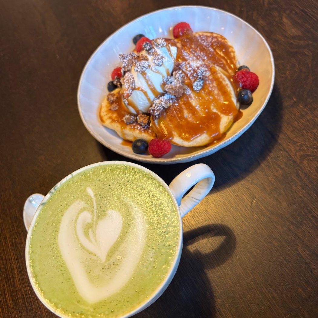 Family's Coffee Shop 1