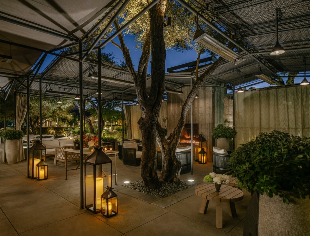 RO Restaurant & Lounge 3