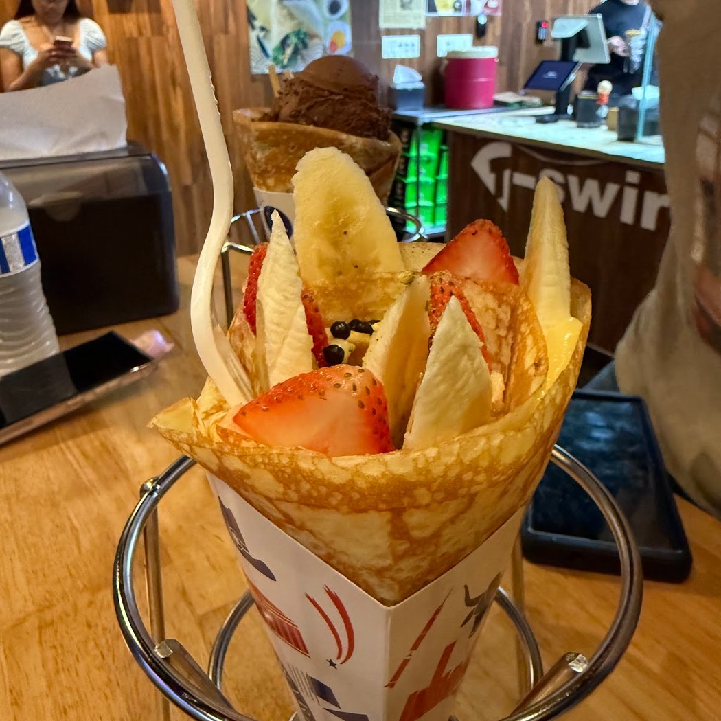 T-Swirl Crêpe 5