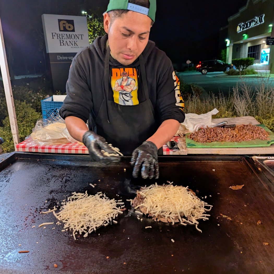 Taqueria Los Perrones 1