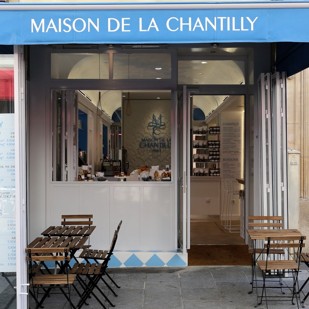 HOUSE OF CHANTILLY 2