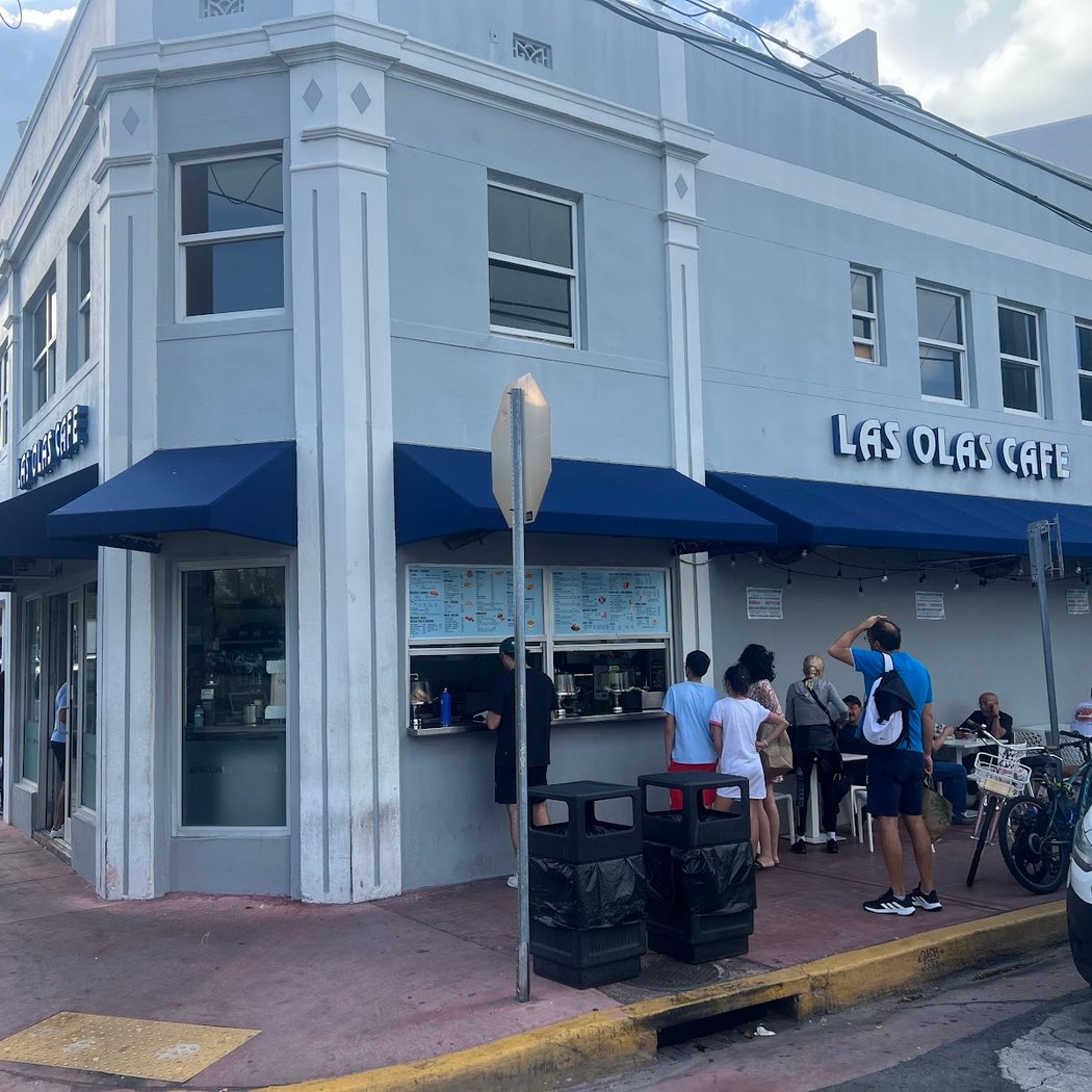 Las Olas Cafe 2