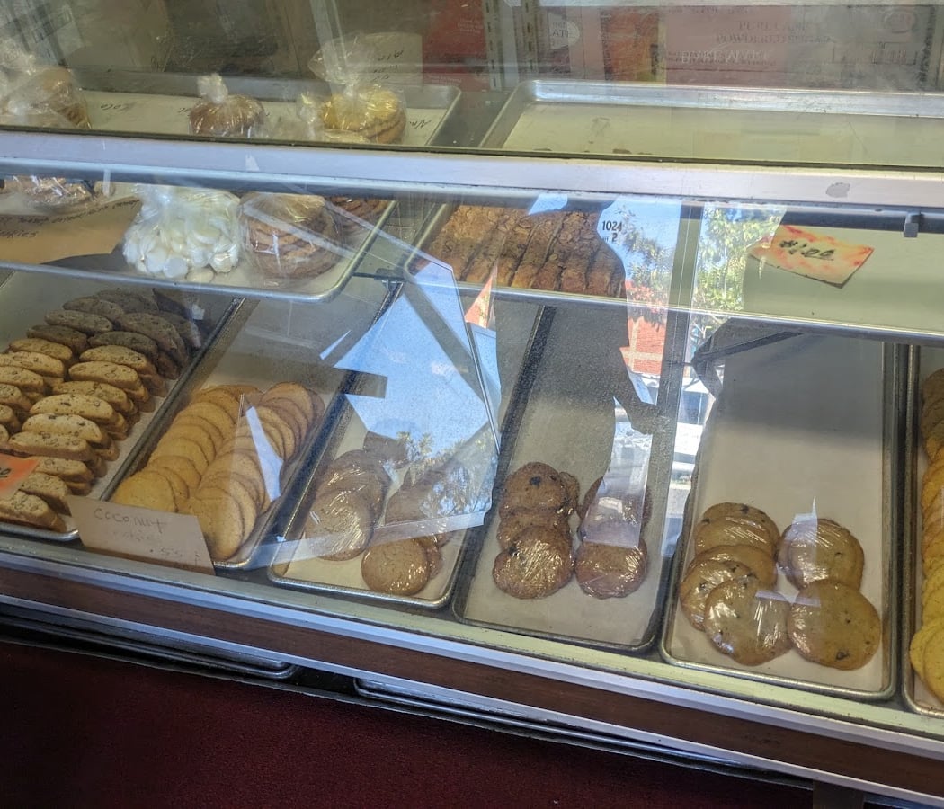 Fink's Bakery 2