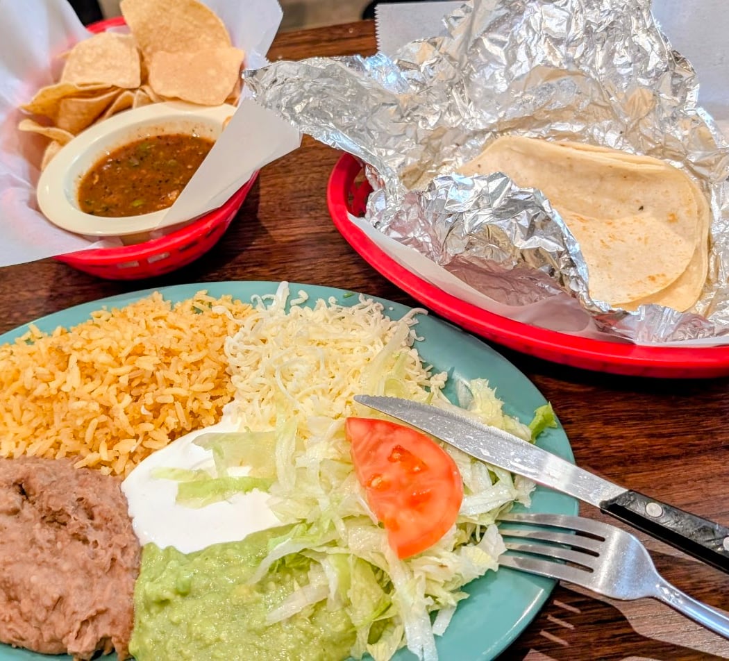 Amigos Grill Cocina Mexicana 3